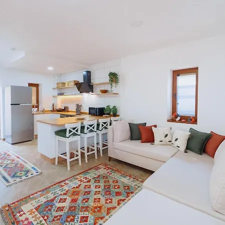 Stylish With Pool Near Blue Lagoon In